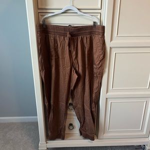 A New Day brown joggers, size 1X
